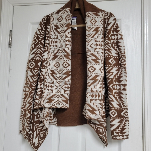 Patagonia Pine Mountain Wrap Size Medium. - Picture 1 of 8